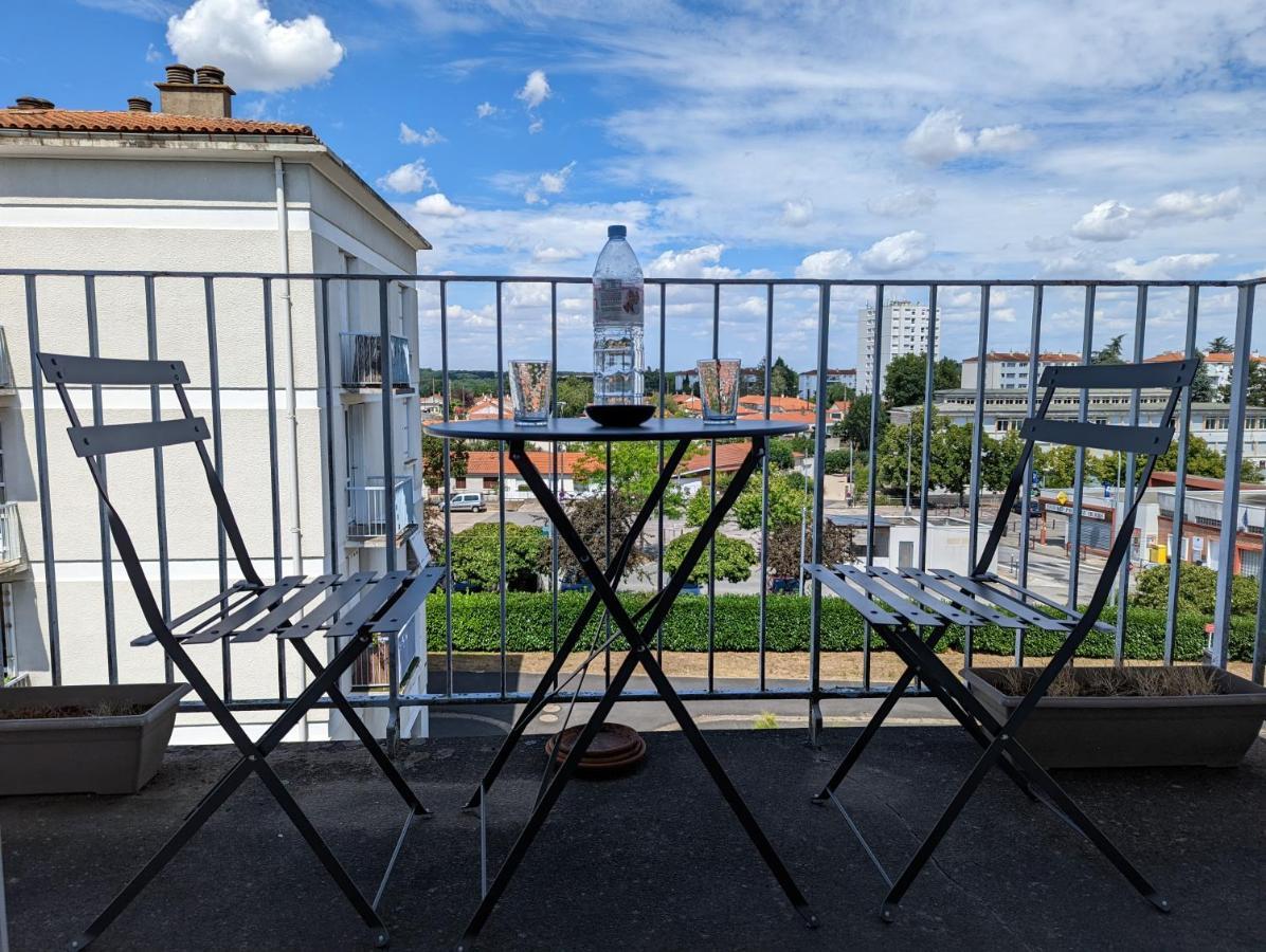 Bellejoie - Appartement T3- Poitiers Sud - Direct Futuroscope - Parking Et Wifi Gratuit 外观 照片