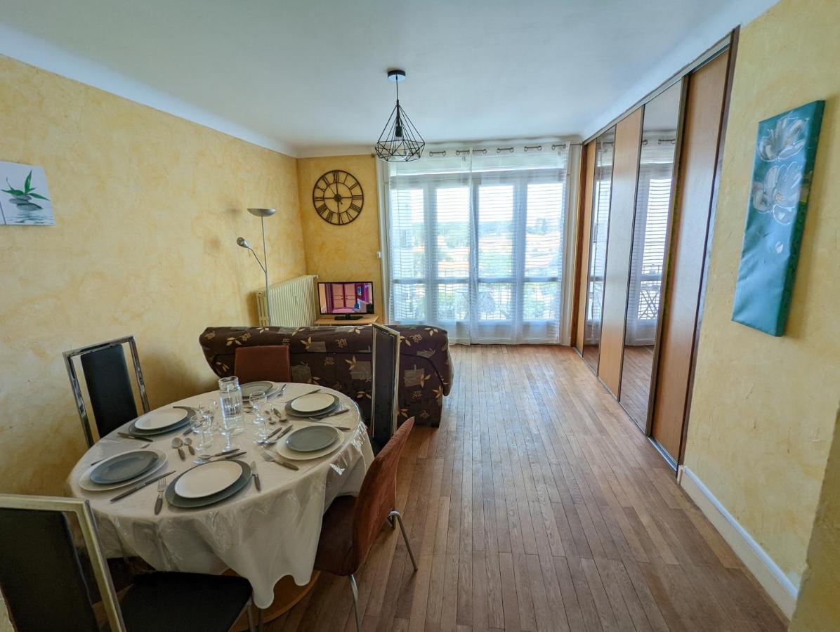Bellejoie - Appartement T3- Poitiers Sud - Direct Futuroscope - Parking Et Wifi Gratuit 外观 照片